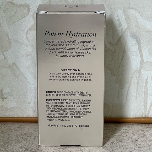 Olay, Skin Refreshing Serum Stick with Sake Kasu and Vitamin B3 NEW - Picture 2 of 2